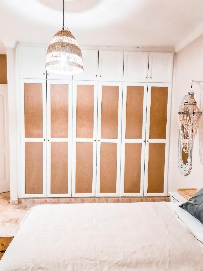Oceanview Boutique House, 125 Sqm, Parking, Sunset Rooftop アデヘ エクステリア 写真