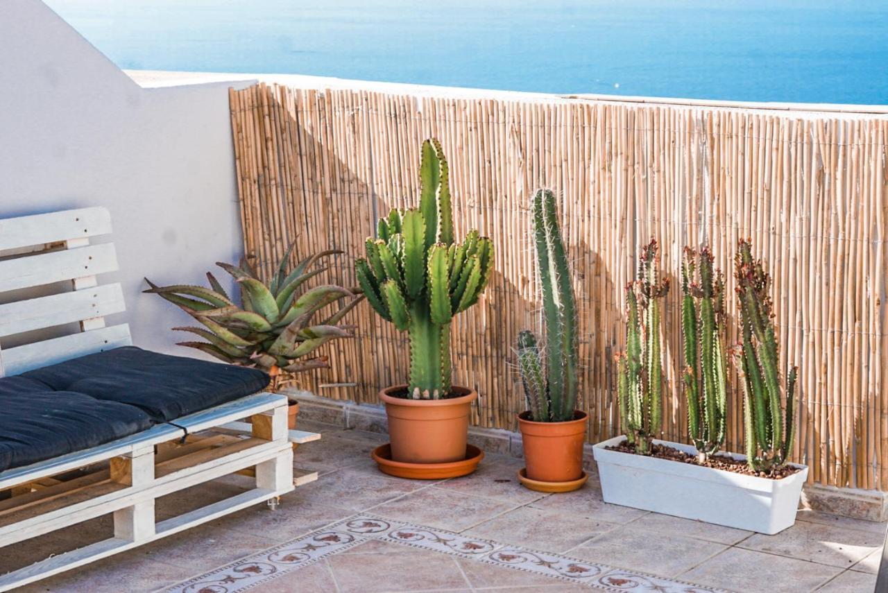 Oceanview Boutique House, 125 Sqm, Parking, Sunset Rooftop アデヘ エクステリア 写真